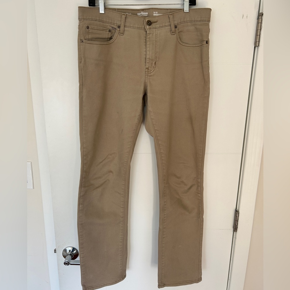 Urban pipeline khaki chinos
